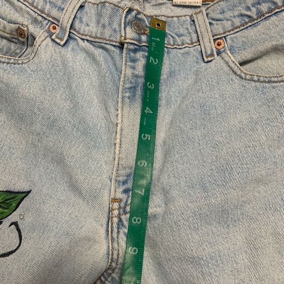 custom Levi’s 560 loose fit tapered leg cropped, distressed hem - Picture 7 of 11